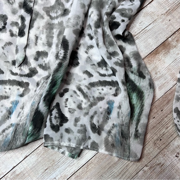 💚Jennifer Lopez top - Picture 3 of 8